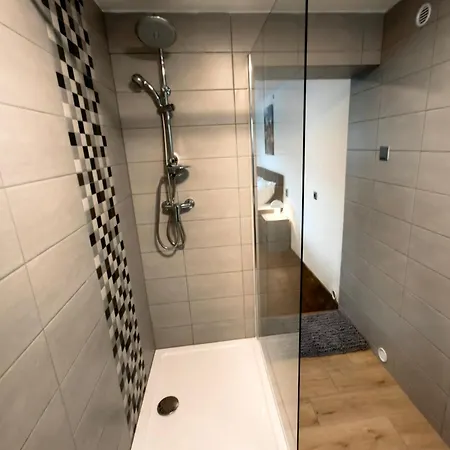 1932 Apartment