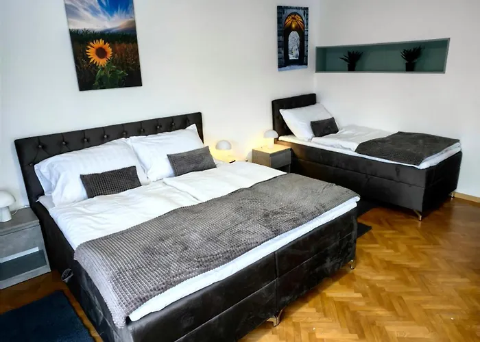 Apartment 1932 *